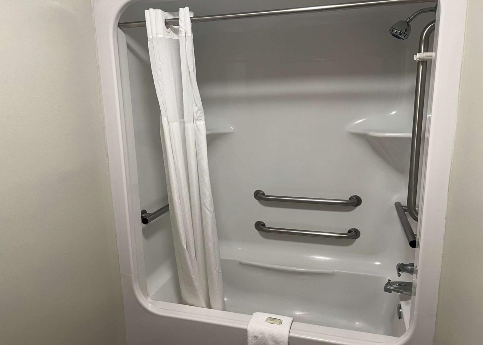 Days Inn By Wyndham Valdosta I-75 Ngoại thất bức ảnh